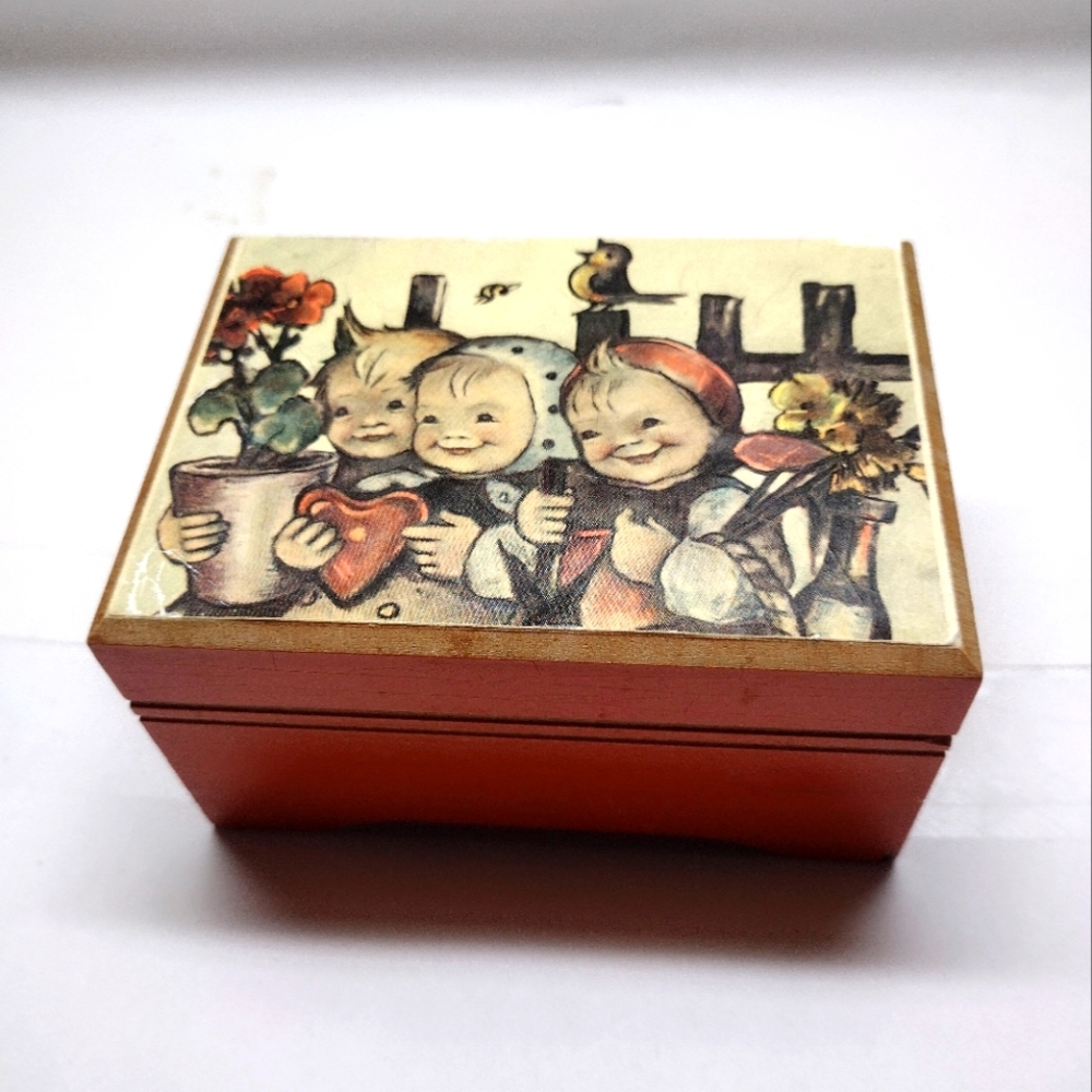 Thoren Vintage Swiss Music Box
